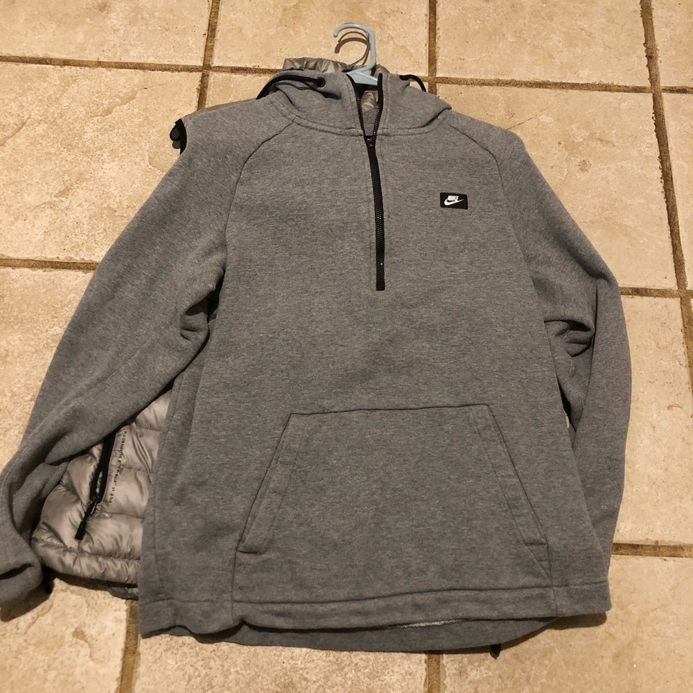 Nike jacket size medium